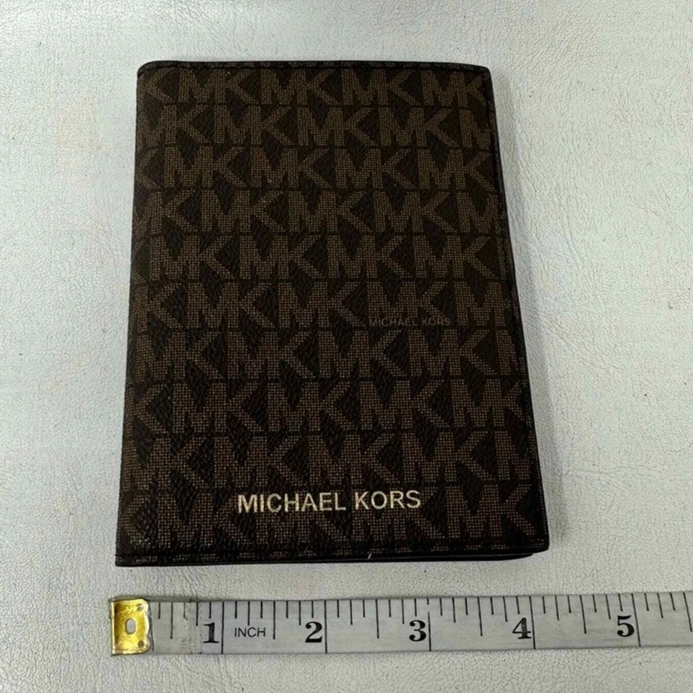 Michael Kors Brown Monogram Passport Holder - Picture 4 of 5